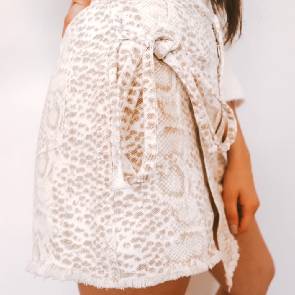 Frayed Wrap Skort- Taupe - Picture 2 of 4